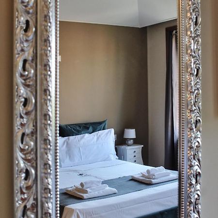 Bed and Breakfast Relais La Fornarina 2 Roma Esterno foto